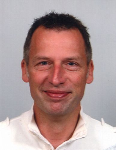 Vince de Lange is bij Sport naar Succes de expert op het gebied van bouwstenen van succes! Vince de Lange pasfoto