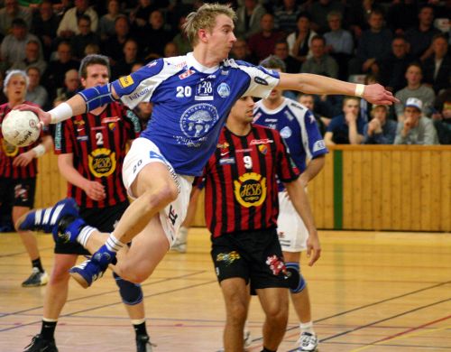 Aanval op het doel bij handbal